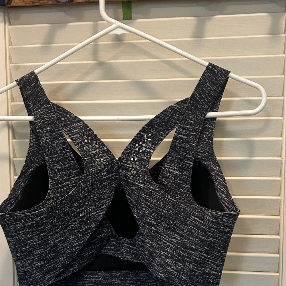 Victoria Secret Women's Black and Gray Sports Bra